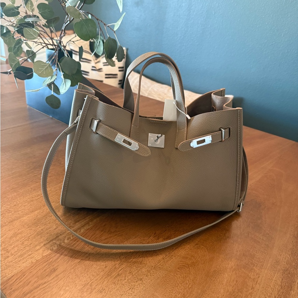 Green Pomme Handbag!
